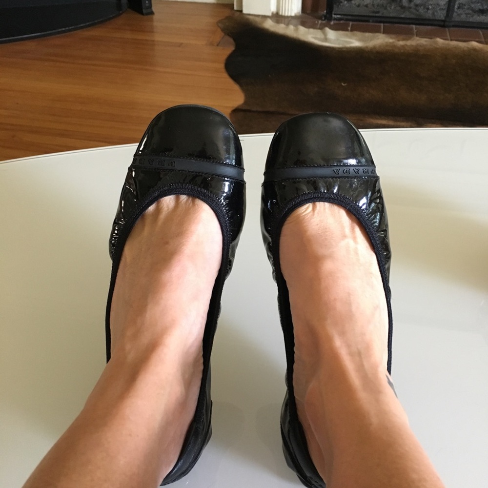 PRADA Black Patent Leather Ballerina Flat Shoes